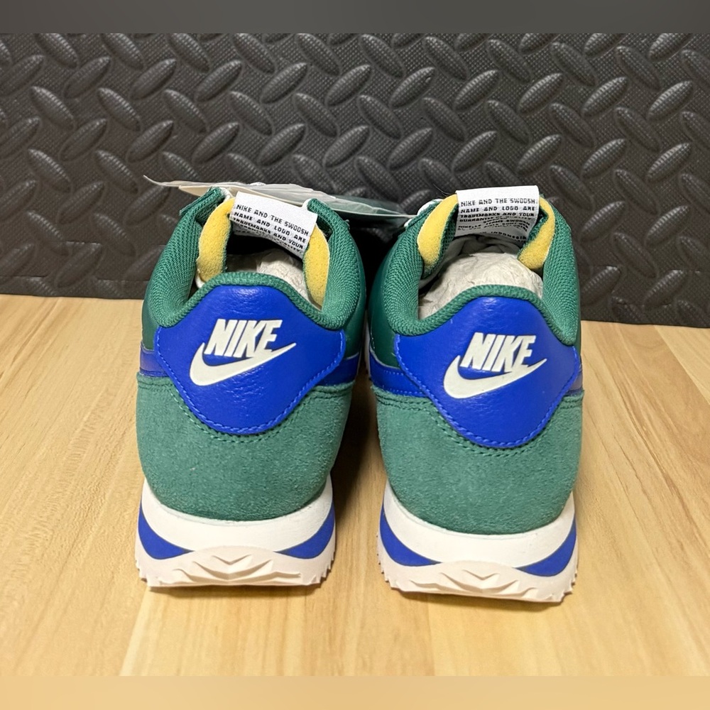 Nike Cortez Evergreen Aura Hyper Royal Athletic Shoes IH2361-300 Womens Sizes - Picture 4 of 6